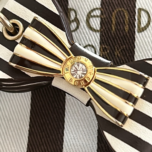 Rare Centennial Stripe Henri Bendel Triple Bow Key Fob - Picture 4 of 5